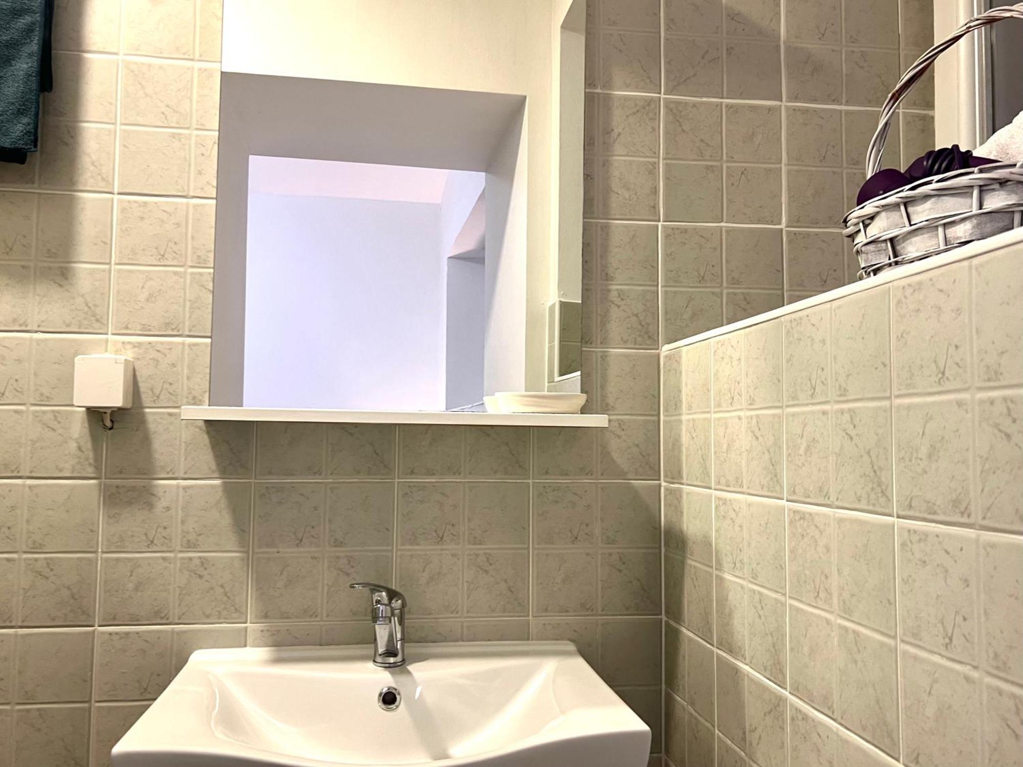 Center - Harmony Apartment